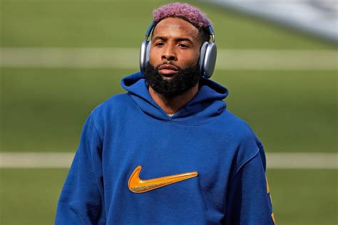 odell beckham jr removed from plane.